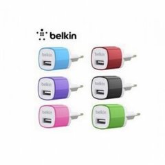 Сетевое зарядное устройство Belkin F8J017E Micro USB розовое